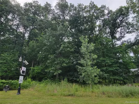 lot58 Wyndam Ln, Hamburg, MI 48116