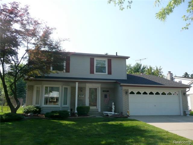 19318 Coventry Dr, Riverview, MI 48193 photo 1