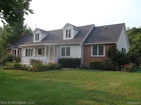 3404 Vine St, St. Clair, MI 48079 photo 1