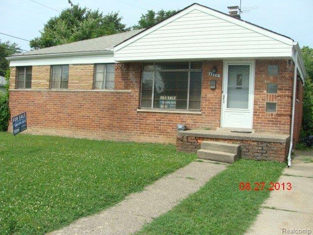 4478 Adams Cir, Wayne, MI 48184 photo 1