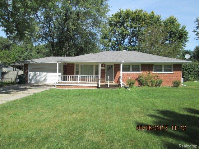 23273 Mapleview St, Macomb, MI 48042 photo 1