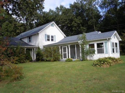 8020 Morrow Rd, Algonac, MI 48001 photo 1