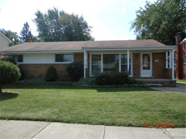 5586 Hartlein Dr, Warren, MI 48092 photo 1