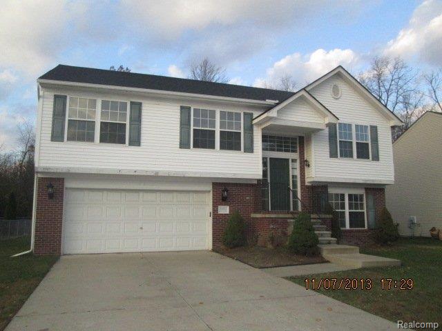 39010 Clocktower Dr, Romulus, MI 48174 photo 1
