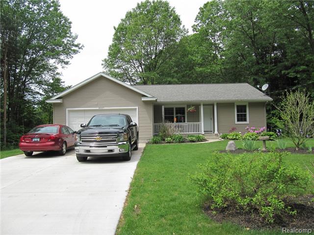 6937 14th St, Spring Lake, MI 49456 photo 1