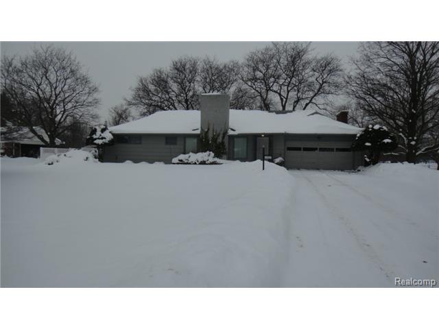3002 Circle Dr, Flint, MI 48507 photo 1