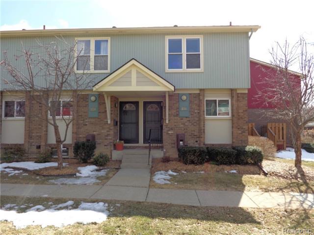 231 N Maple Rd, Saline, MI 48176 photo 1