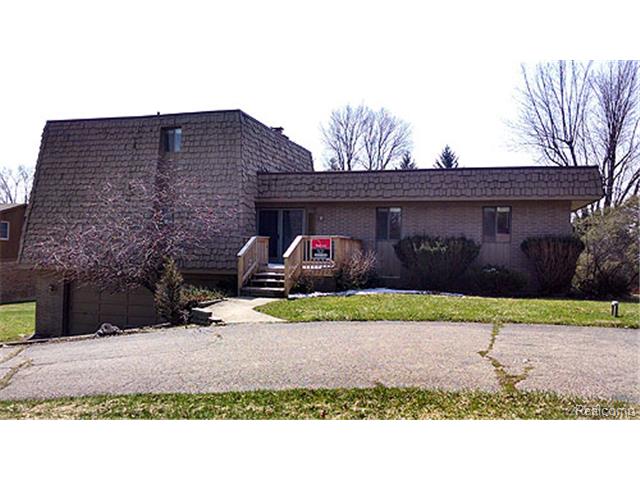 6985 Allen Hill Ct, Clarkston, MI 48348 photo 1