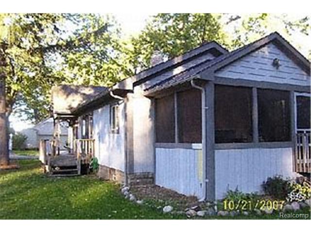 1849 Point St, Commerce Township, MI 48382 photo 1