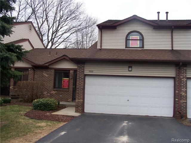 9039 East Lk, Clarkston, MI 48348 photo 1