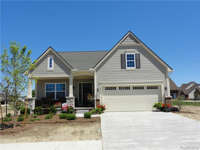 1121 Paddock Dr, South Lyon, MI 48178 photo 1