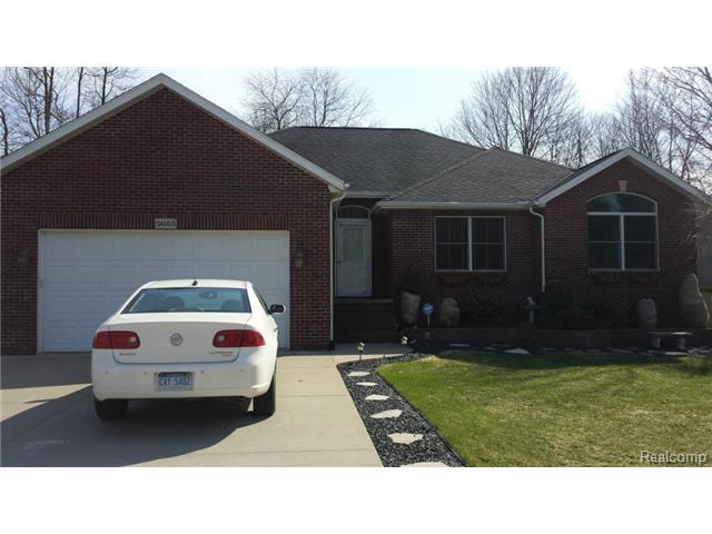 5655 Pine Ct, Smiths Creek, MI 48074 photo 1