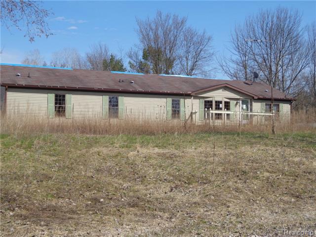 437 Pine River Rd, Saint Clair, MI 48079 photo 1