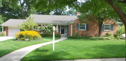 70 Clairview Rd, Grosse Pointe, MI 48236 photo 1