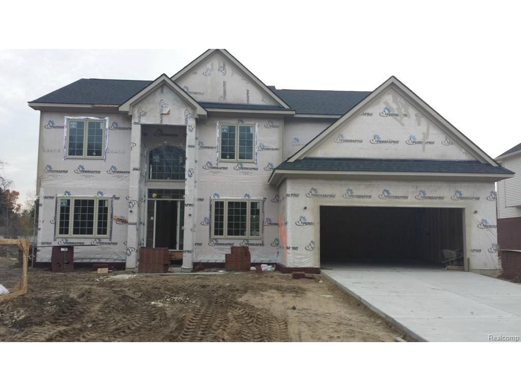 1836 Oak Forest Dr E, Troy, MI 48085 photo 1
