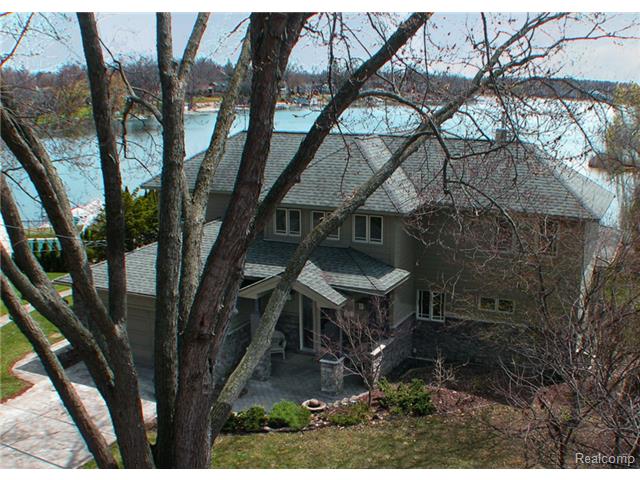 3229 Adele, Commerce Township, MI 48382 photo 1