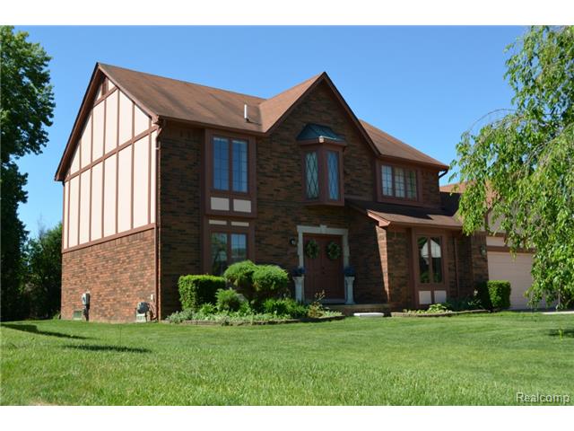 3201 Doral Ct, Rochester, MI 48309 photo 1