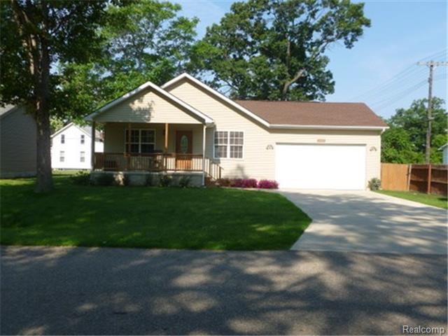 11152 Delano St, Romulus, MI 48174 photo 1