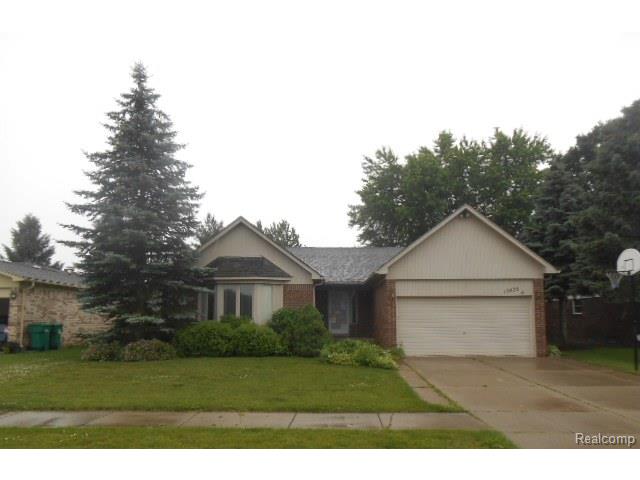 17632 White Plains Dr, Macomb, MI 48044 photo 1