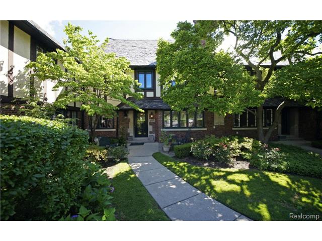 282 Rivard Blvd, Grosse Pointe, MI 48230 photo 1