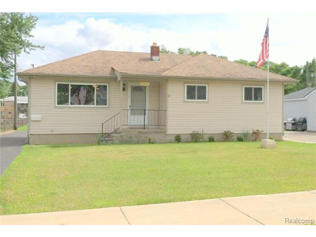 7900 Ruby St, Utica, MI 48317 photo 1