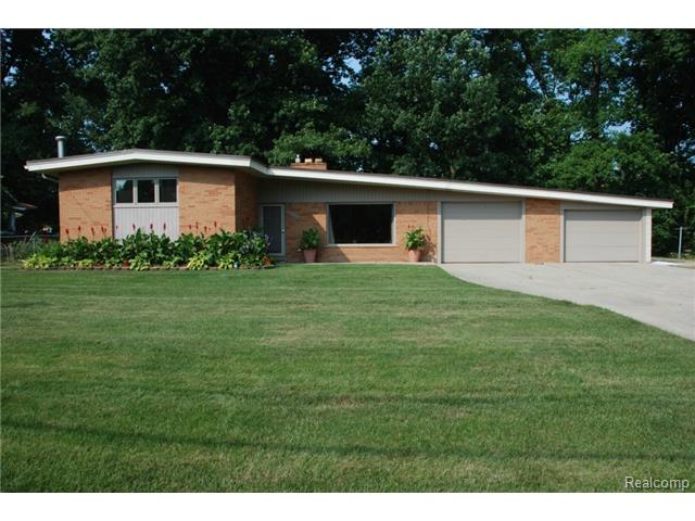 37510 Knoll Dr, Wayne, MI 48184 photo 1