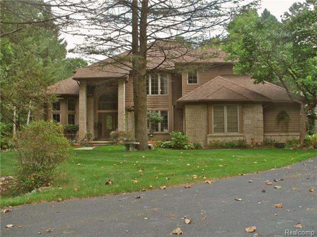 1650 Pine Ct, Oxford, MI 48370 photo 1