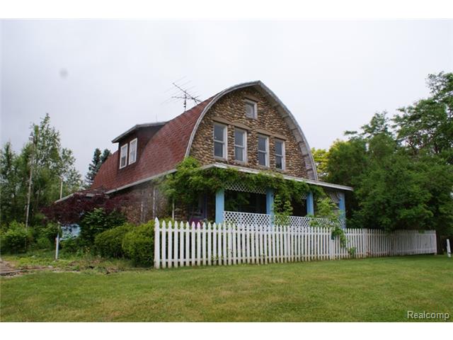 2806 N Branch Rd, North Branch, MI 48461 photo 1