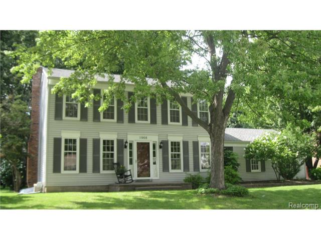 1968 W Spinningwheel Ln, Bloomfield Hills, MI 48304 photo 1