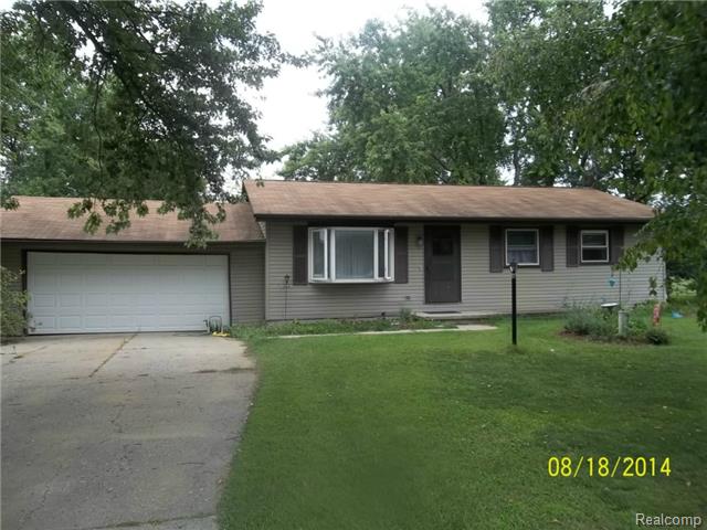 2642 Fish Lake Rd, Lapeer, MI 48446 photo 1