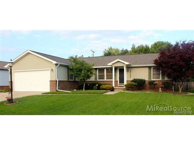 45912 Brookside North Dr, Macomb, MI 48044 photo 1