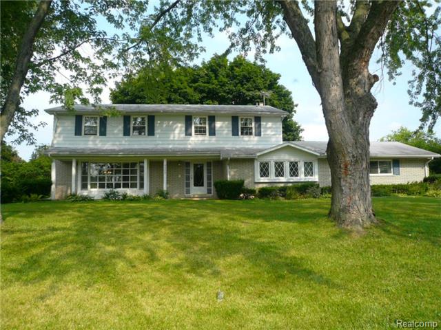 4325 Westover Ct, West Bloomfield, MI 48323 photo 1