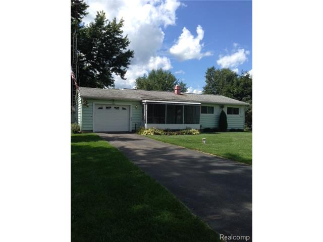 1781 Mayfield Rd, Lapeer, MI 48446 photo 1