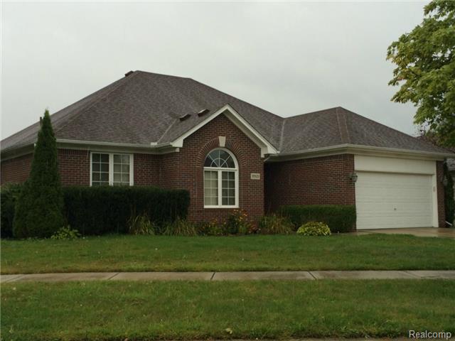 39920 E River Ct, Clinton Township, MI 48038 photo 1