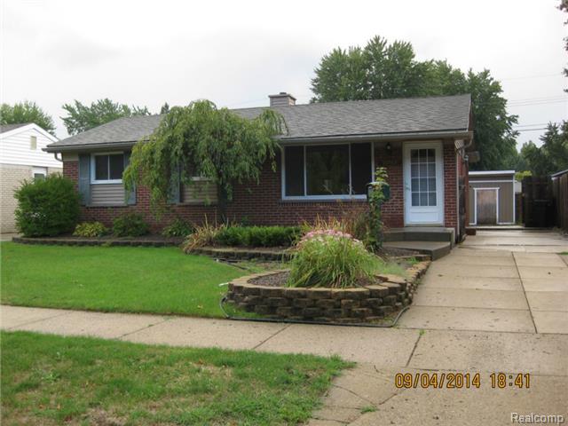 38247 Castle Dr, Romulus, MI 48174 photo 1