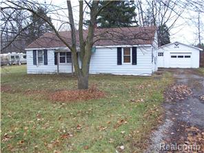 3076 N Belsay Rd, Flint, MI 48506 photo 1