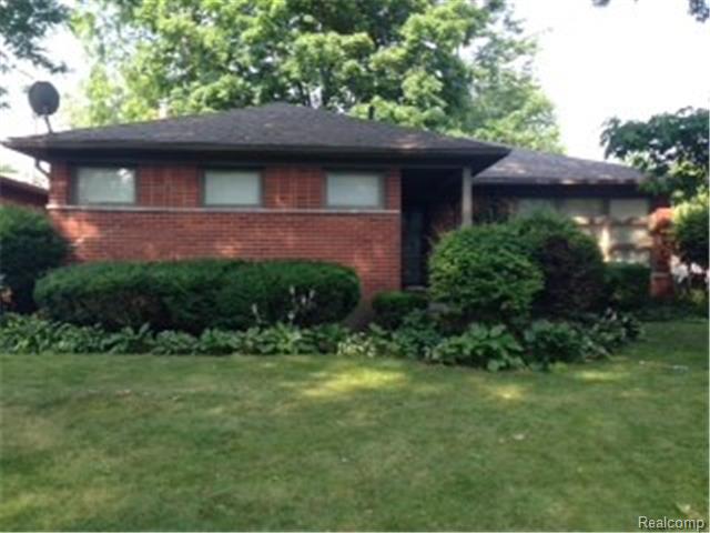813 Grosse Pointe Ct, Grosse Pointe, MI 48230 photo 1