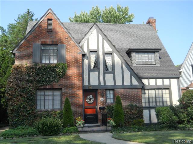 796 Lincoln Rd, Grosse Pointe, MI 48230 photo 1