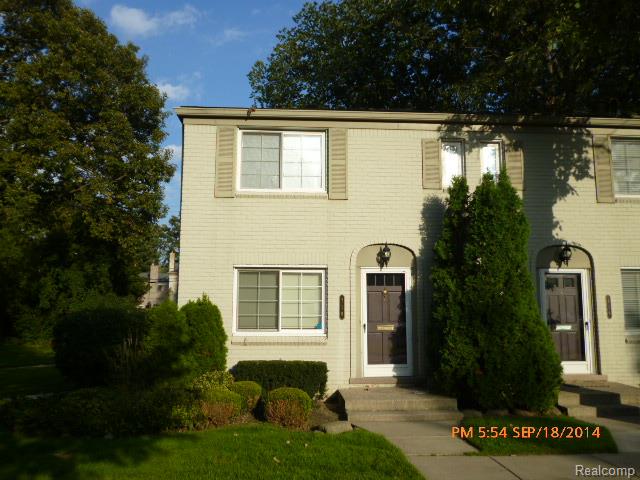718 Graefield Ct, Birmingham, MI 48009 photo 1