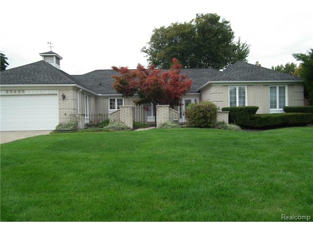 25435 Liberty Ln, Farmington, MI 48335 photo 1