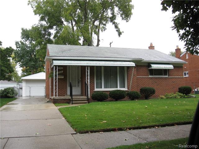 8526 Salem Ln, Dearborn Heights, MI 48127 photo 1