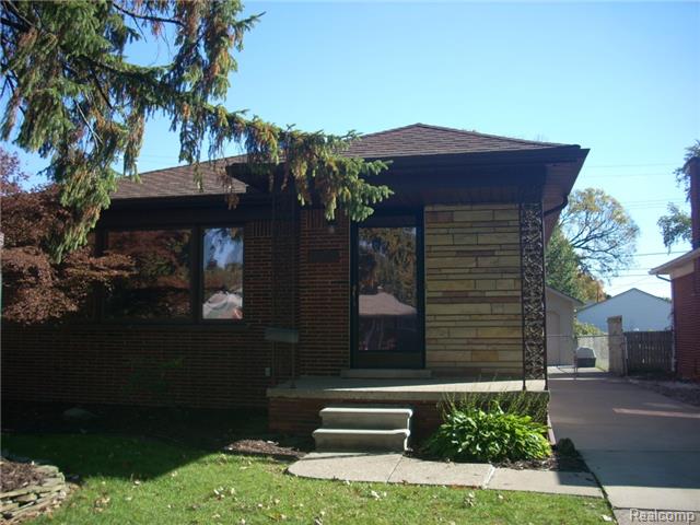 4193 Lincoln Blvd, Dearborn Heights, MI 48125 photo 1