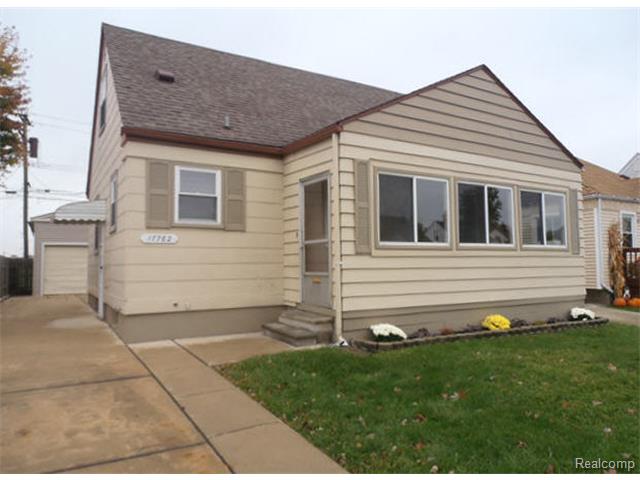 17762 Valade St, Riverview, MI 48193 photo 1
