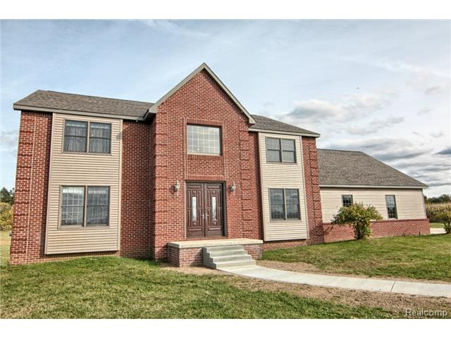 336 Kingslyn Farm Ct, Oxford, MI 48371 photo 1