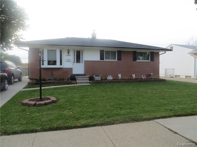 23231 Blackett Ave, Warren, MI 48089 photo 1