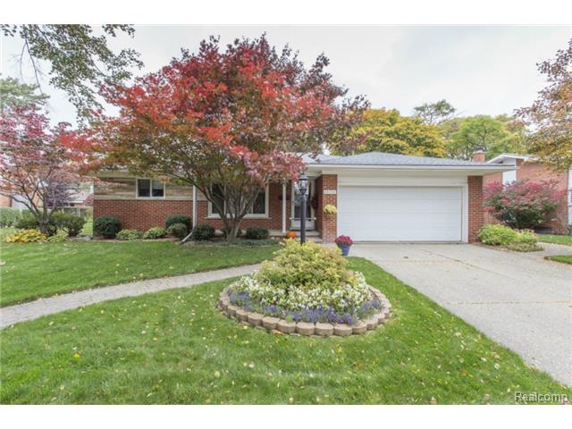 36068 Scone St, Livonia, MI 48154 photo 1