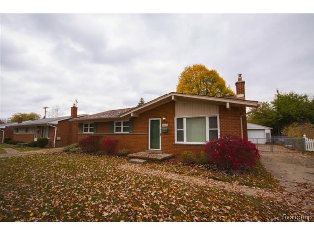 14831 Hubbard St, Livonia, MI 48154 photo 1