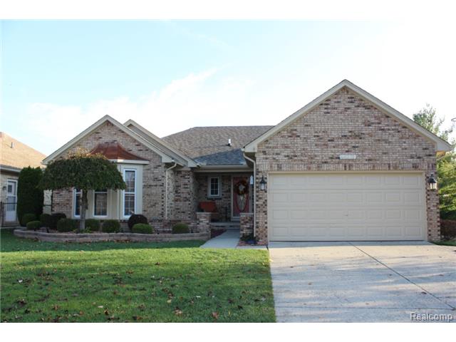 46372 Tally Ho Dr, Macomb, MI 48044 photo 1