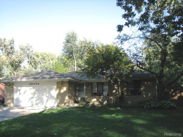 30454 Fairfax St, Southfield, MI 48076 photo 1