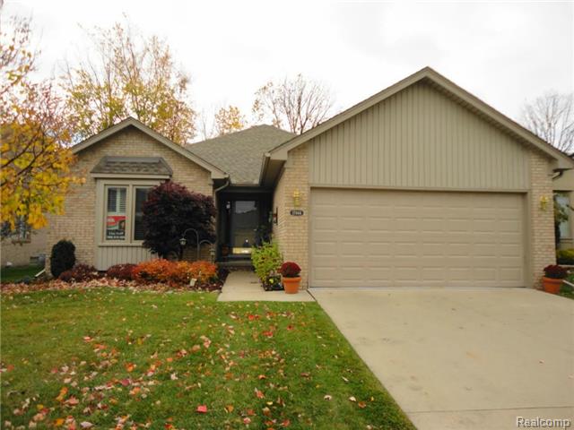 17844 Pointe Cir, Clinton Township, MI 48038 photo 1